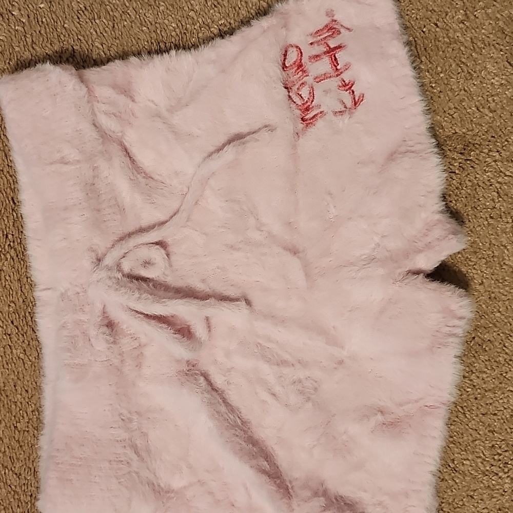 Pink Fuzzy Hello Kitty Set - Picture 2 of 3